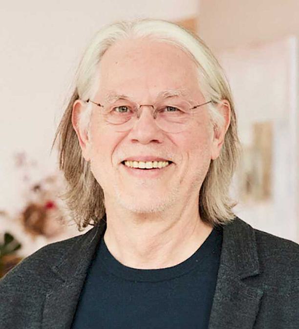 Dr. Manfred Nelting